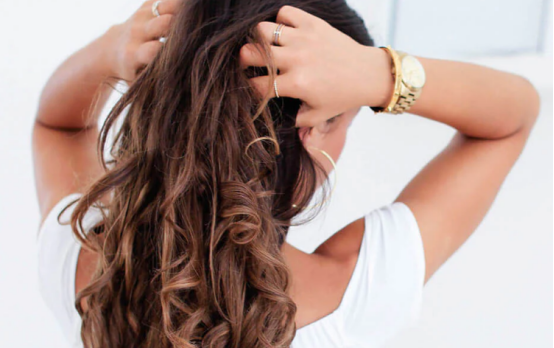 Effortless natural curls (from heatless hair curler) in Heatless Hair Curler Guide