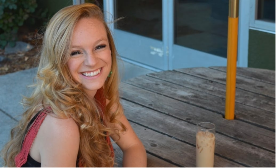 Voluminous curls in 10 mins with a heatless hair curler—busy mom’s secret.